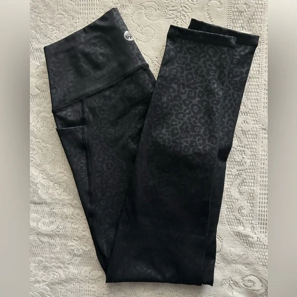 Senita Athletics Black Leopard Leggings - Picture 1 of 4